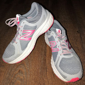 Womens New Balance 720v4 Comfort Ride Runner Shoes